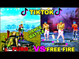 Game ini dimulai dengan mengumpulkan semua player di sebuah pulau dan membawa mereka dengan pesawat. Pubg Vs Free Fire Tiktok Dance Battle Dance Emote Battle 1 Youtube