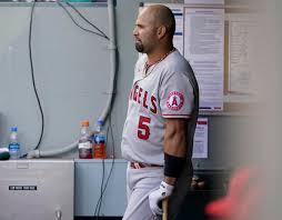 Albert pujols es uno de los mejores jugadores de la historia del béisbol, sus primeros años fueron los de un auténtico extraterrestre. Slugger Albert Pujols Designated For Assignment By Angels Pro Sports Columbiamissourian Com