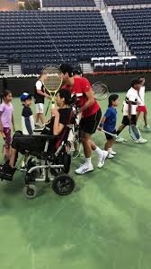 Анализ биографии новака джоковича включает в себя его жизненную историю до славы главная европа теннисисты новак джокович детский рассказ плюс нераскрытый биография. Dubai Novak Djokovic Trains With Disabled Children