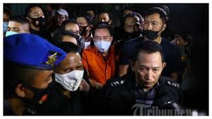His family founded the mulia group of companies. Hari Ini Majelis Hakim Akan Jatuhkan Vonis Pada Djoko Tjandra Terkait Kasus Suap Tribunnewswiki Com Mobile
