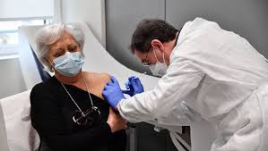 In piena sintonia con le nuove indicazioni. La Guida Alle Vaccinazioni Anti Covid Per Over 80 In Emilia Romagna Prenotazioni Numeri Utili Centri Vaccino La Repubblica