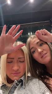 Jess Beatty's Instagram, Twitter & Facebook