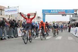 Short distance, large surface area, big concentration difference (fick's law). Tour De La Provence Live For Event