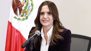 Clara luz flores inició el martes con un video atacando a su opositor adrián de la garza. Clara Luz Flores De Morena Lidera Preferencias Al Cierre De Precampanas En Nl