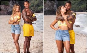 Melaa Arme Aupres De Maeva Marvin Tilliere Choque Les Internautes Tele Realite Marvin Couples De Tele
