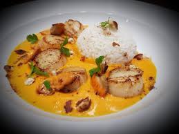 Noix De Saint Jacques Poelees A La Creme Butternut Ingredients Pour 6 Personnes 1 Courge Butter En 2020 Creme De Butternut Noix De Saint Jacques Recettes De Cuisine