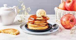 Pancakes Aux Pommes Et Au Caramel Au Beurre Sale Recette Caramel Au Beurre Sale Caramel Au Beurre Alimentation