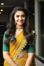 Telugu film uppena, starring newcomers panja vaisshnav tej and krithi shetty in the lead roles, has hit the screens. Krithi Shetty At Uppena Movie Pre Release Event Hd Photo Gallery