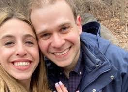 Esther Reisner's Instagram, Twitter & Facebook