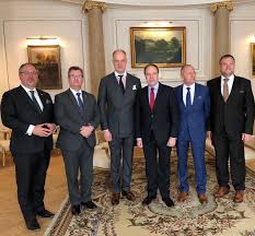 Megfogalmazódott bennem az, hogy jó lenne, ha 50 év múlva is állna az első. V4 Nagykoveti Talalkozo A Dup Westminsteri Vezetoivel Magyarorszag Nagykovetsege London