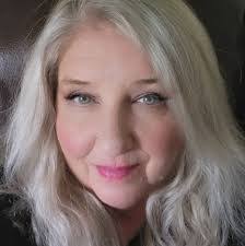 Annie Merriweather's Instagram, Twitter & Facebook