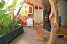 Earthship buildings are a type of passive solar home, made of natural and recycled materials. Pin Pa Loves And Wants
