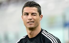 كريستيانو رونالدو ريال مدريد صورة ابتسامة لاعب كرة القدم البرتغالي إسبانيا cristiano ronaldo haircut cristiano ronaldo ronaldo