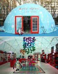 Perfect Balloon Color Combo Kate Spade Igloo Shaped Pop Up Shop In New York S Bryant Park Pop Up Shops Pop Up Retail Pop Up Shop