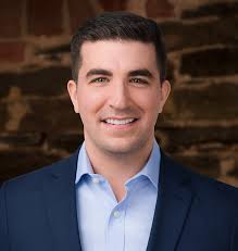 Mark Hirsh's Instagram, Twitter & Facebook