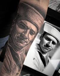 Penelope Foster's Instagram, Twitter & Facebook