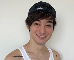Please be mindful when posting. Joji 21 Facts About The Slow Dancing In The Dark Singer You Need To Know Popbuzz