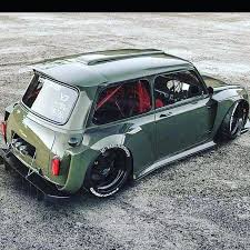 This Classic Mini Is Amazing Lifegoals Makemoney Hiphopculture Hiphop Retrovibes Retro Mini Cooper Classic Mini Cars Top Cars
