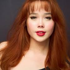 Molly Kavanaugh's Instagram, Twitter & Facebook