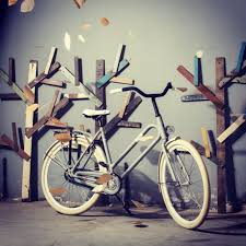 Batavusfietsen The Batavus Bub With Its Quirky Paperclip Design Fiets Stadsfiets Bike Transport Urban Dutchdesign Fahrrad