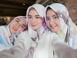 Adalah istri saya yang sudah saya nikahi secara sah menurut hukum agama islam pada tanggal 4 agustus 2020 dalam keadaan sadar dan tanpa adanya. Soewardo Tjokro Soewardo Profile Pinterest