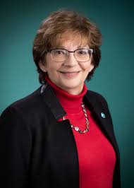 Elaine Petit's Instagram, Twitter & Facebook