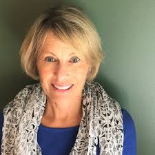 Melanie Woodard's Instagram, Twitter & Facebook