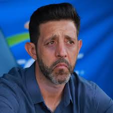 Las condiciones con las que Bava,...