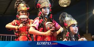 Check spelling or type a new query. 5 Jenis Tari Topeng Cirebon Yang Kian Langka Halaman All Kompas Com