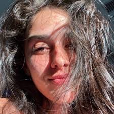 alexandra beatriz munoz (@sayhellotomunoz)