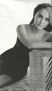 Best Black Actresses In Their 30s Women We Love In Their 30s Beautiful In Black And White Mythirtyspot Beautiful Celebrities Celebrities Female Natalie Portman