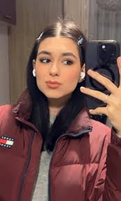 How are you spending your evening? ❤️