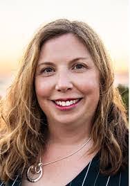 Hana Kamel's Instagram, Twitter & Facebook