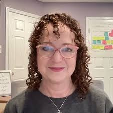 Heidi Beeman's Instagram, Twitter & Facebook