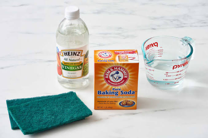 How to Whiten White Sheets with Baking Soda and Vinegar | Cubby
