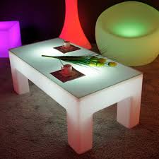 De plus les teintes transparentes s'harmonisera parfaitement avec n'importe quel meuble. Table Basse Lumineuse A Led Multicolore Classico A Prix Usine By Livedeco Livraison Express