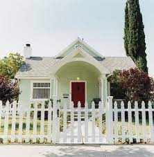4.2 out of 5 stars 20. 10 White Picket Fence Ideas Pictures Of White Picket Fence Houses