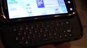 Motorola CLIQ 2 Hands-On - YouTube