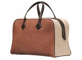 Транскрипция и произношение слова bag в британском и американском вариантах. It S This Season S Must Have Hermes Bag And It S Made From Fungus Fashion The Guardian