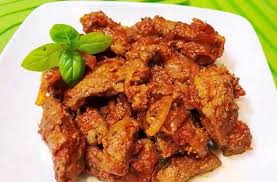 Rendang adalah sebuah hidangan daging yang disediakan dengan santan, lada, bawang, daun kunyit, daun limau purut dan kerisik. Cara Memasak Daging Lembu Lazat Dan Lembut