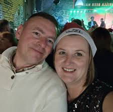 Bought this at a vintage shop and the Sweeney vinyl absolutely slaps in its  old timey crackle warmth and goodness. I'm in love. 🩸