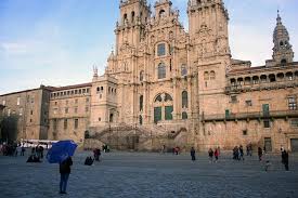 It lies near the confluence of the sar and. Privater Rundgang Durch Die Altstadt Von Santiago De Compostela 2021