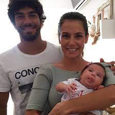 deborah secco on instagram traducao de felicidade
