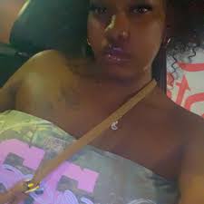 LOOKING FOR SOMEONE WHO BRAIDS LITTLE GIRLS HAIR AT A REASONABLE PRICE.