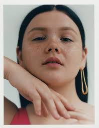 Beauty photographer Felicity Ingram merges classic natural and unorthodox  portraiture