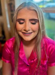 North HOCO — I have TWO appointments left! Message me to book 💃💄