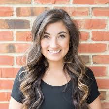 Traci Gross's Instagram, Twitter & Facebook