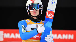 Dabei waren die umstände in diesem jahr sehr speziell. Vierschanzentournee Nach Frust Interview Halvor Egner Granerud Entschuldigt Sich Bei Kamil Stoch Skispringen Com