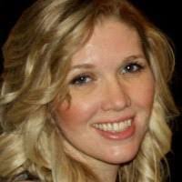 Jennifer Calhoun's Instagram, Twitter & Facebook