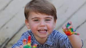 De nouvelles photos du petit prince Louis pour fêter ses deux ans